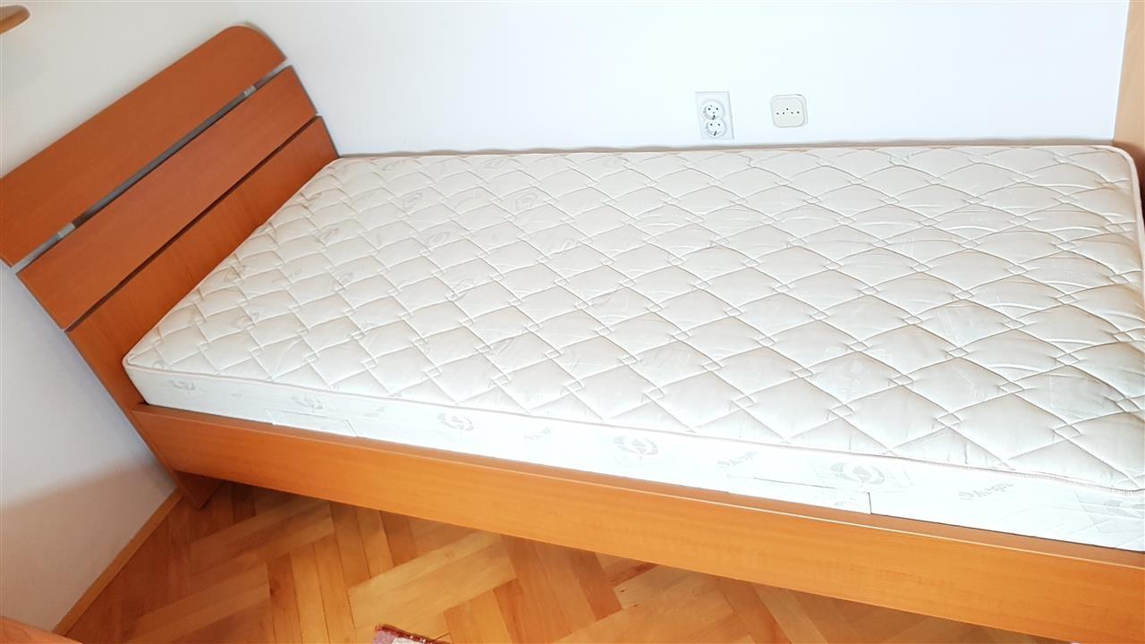 Krevet i duseci