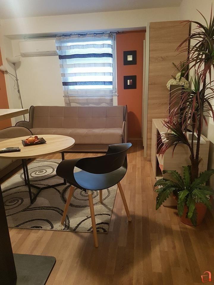 Moderno uredena garsonjera kraj na Vlae pocetok na Gorce