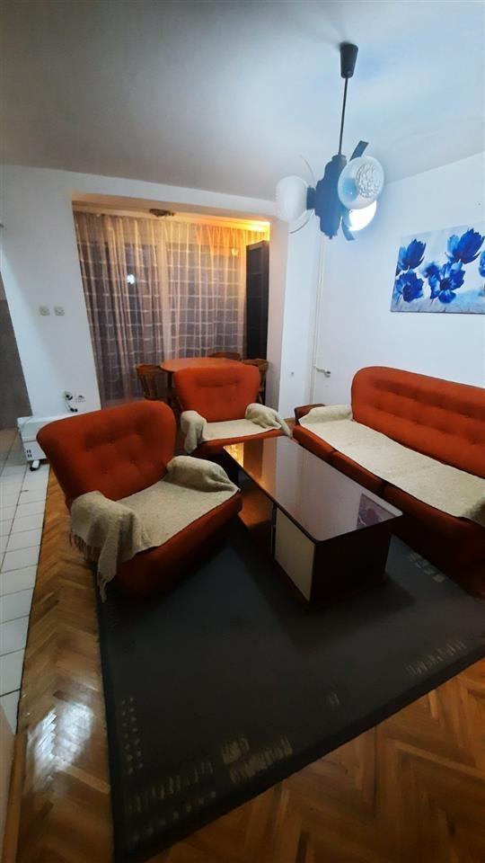 Se iznajmuva namesten stan 65m2 vo Karpos 1
