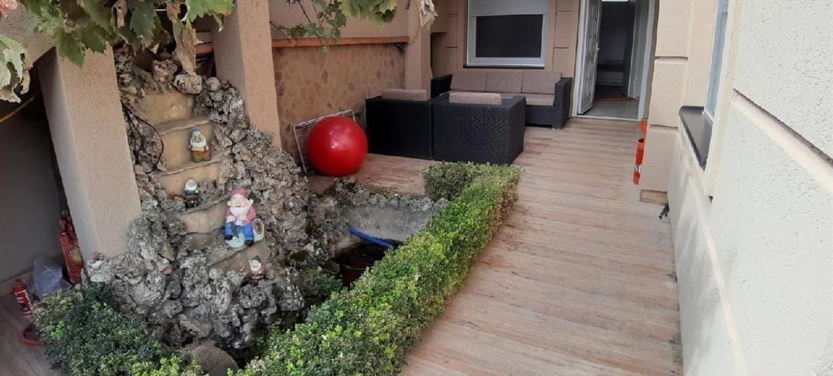 Se iznajmuva kat od kuka 90m2 vo Trnodol
