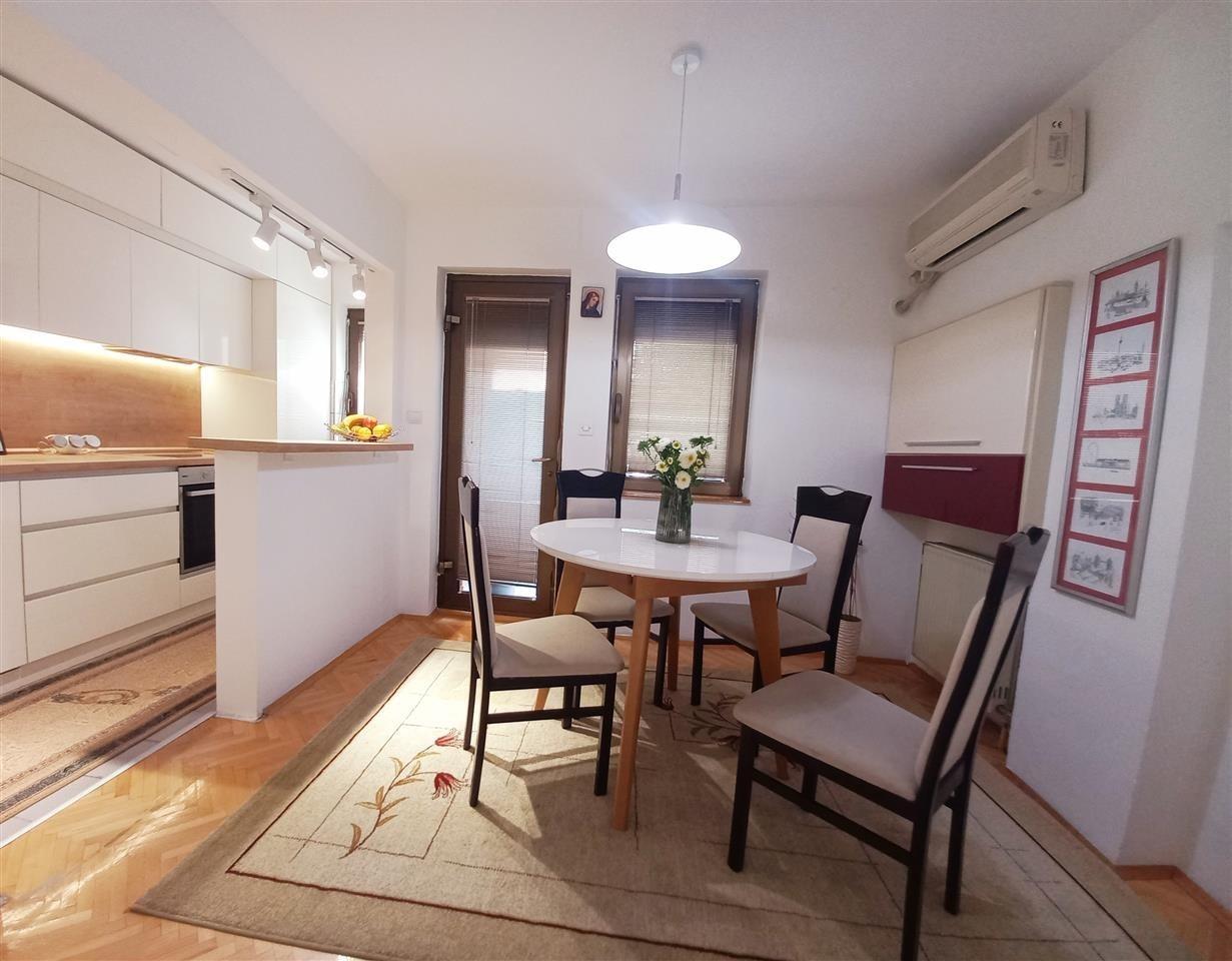 Apartment for rent in strict Center