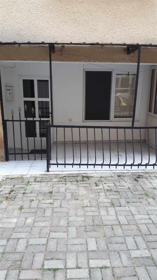 SE PRODAVA STAN VO CENTAR NA OHRID
