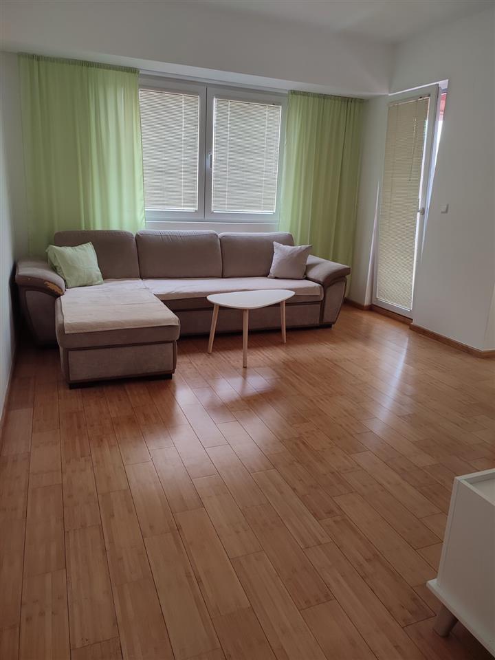 Se izdava dvosoben stan vo Novo Lisice