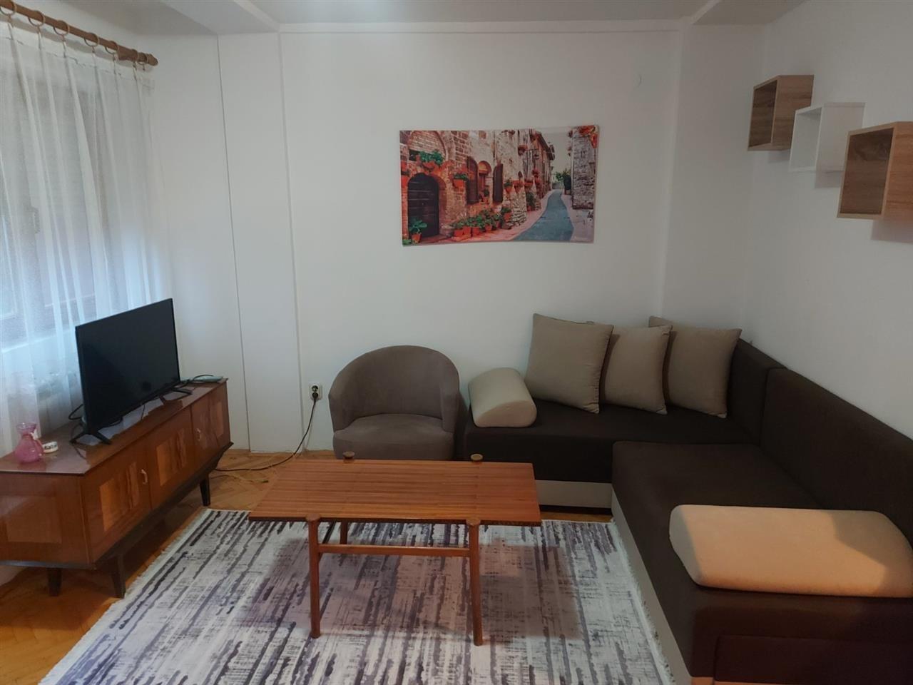Se izdava dvosoben stan vo Kisela Voda