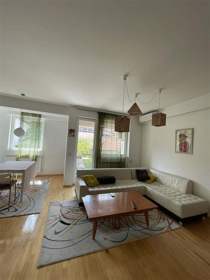 PREKRASEN SVETOL DUPLEX VO CRNICHE
