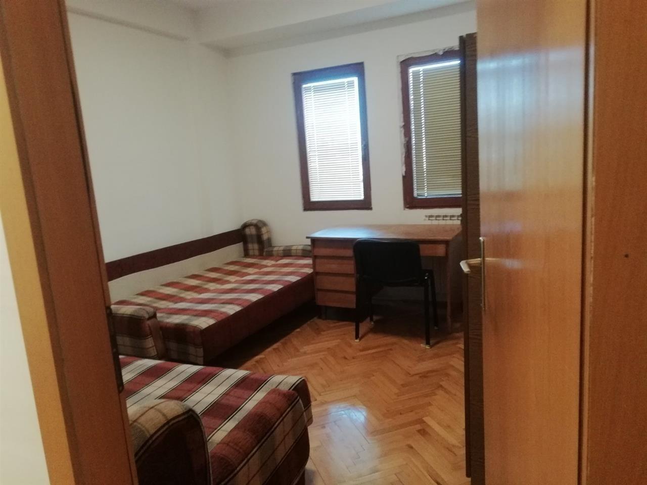 Se izdava stan kaj Get kafe Nova Zeleznicka
