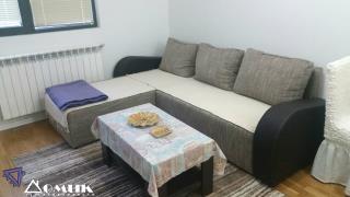 Se izdava nov trosoben stan pozadi Bunjakovec