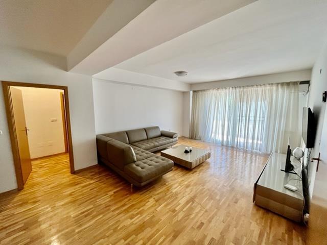 Cetvorosoben vo Taftalidze Complex Makedonija
