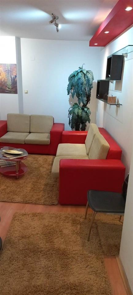 Se izdava dvosoben stan na Rampa Kisela Voda