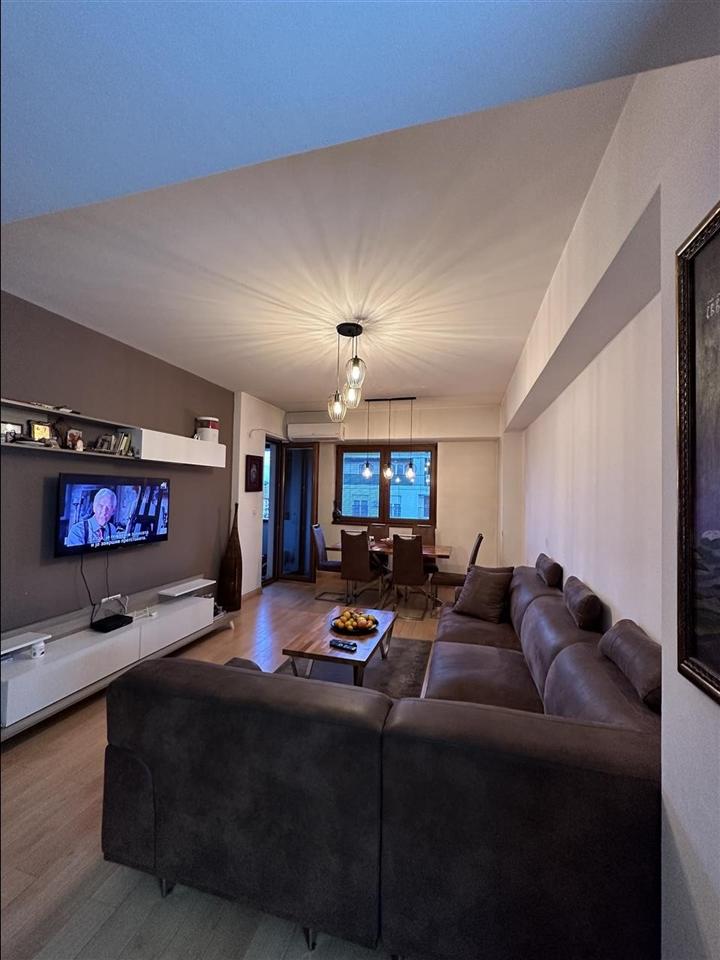 Three bedroom apartment for sale