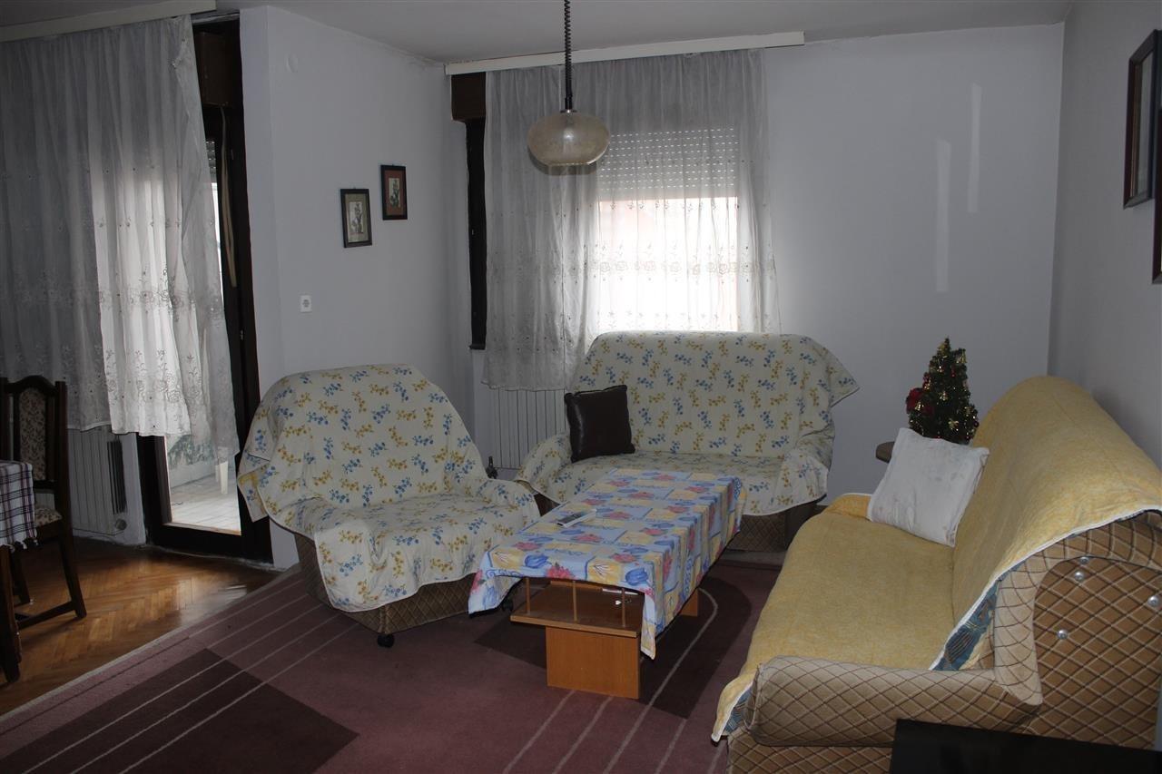 se iznajmuva
