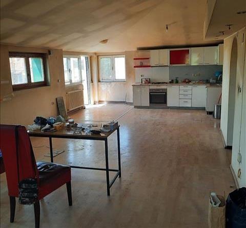 SAVIĆ IS SELLING AN APARTMENT IN THE CENTER