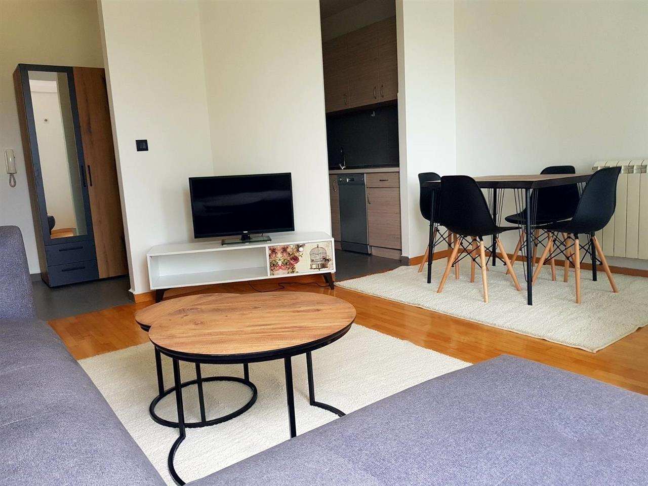 NOV DVOSOBEN STAN VO CENTAR, DEBAR MAALO