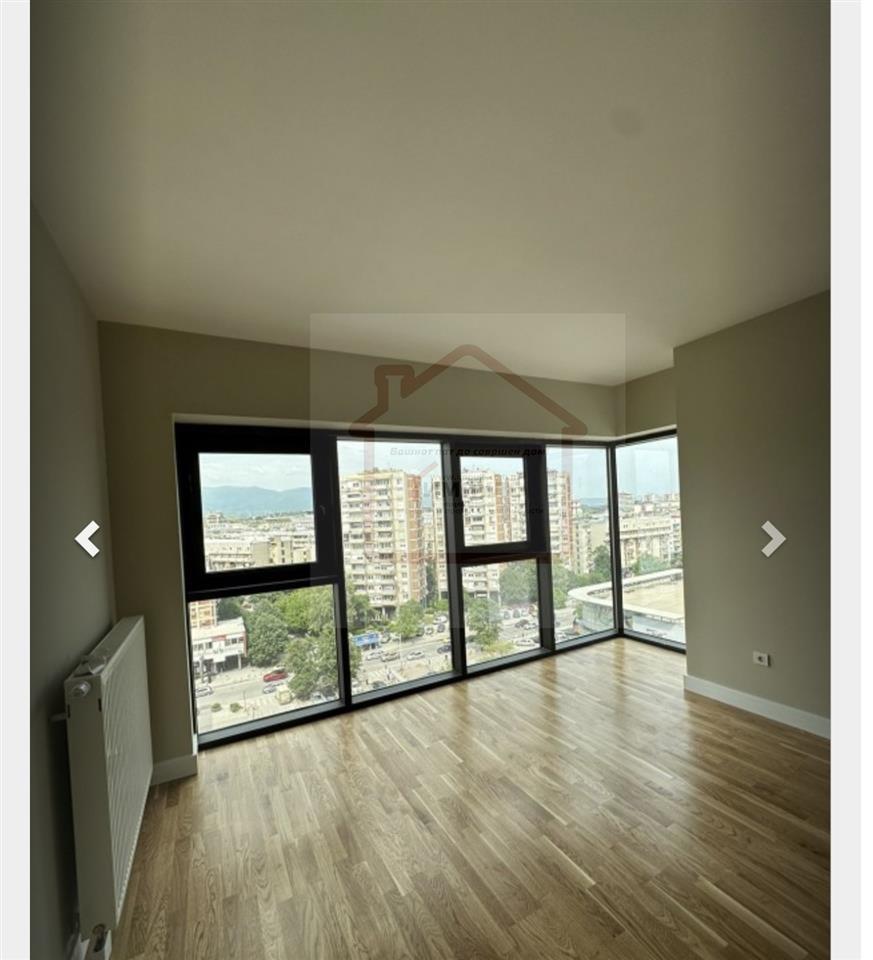 NEW THREE-ROOM APARTMENT IN THE MOST DEMANDED LOCATION IN THE CENTER