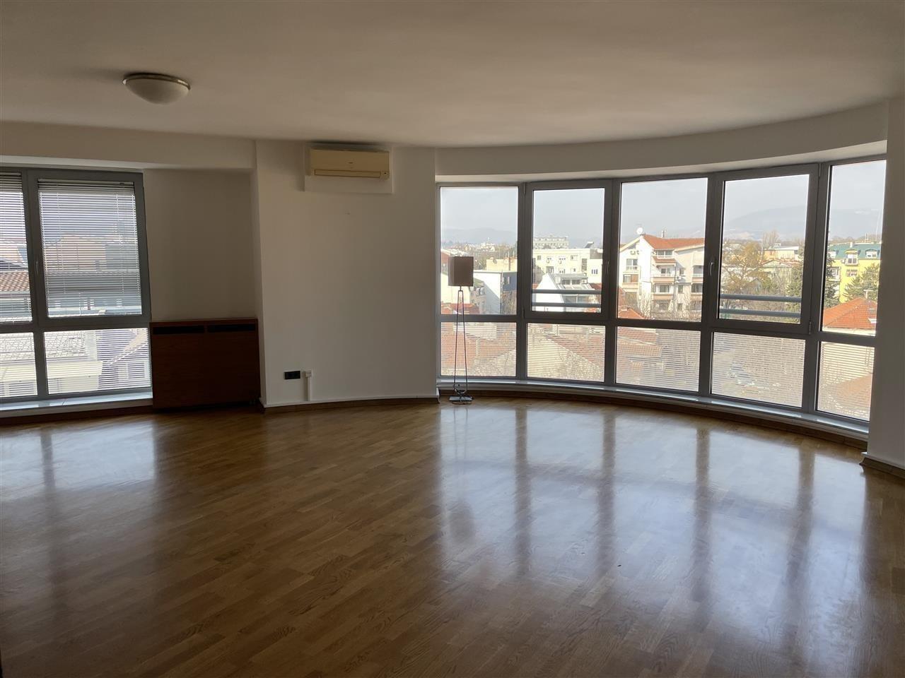 LENINOVA 101M2