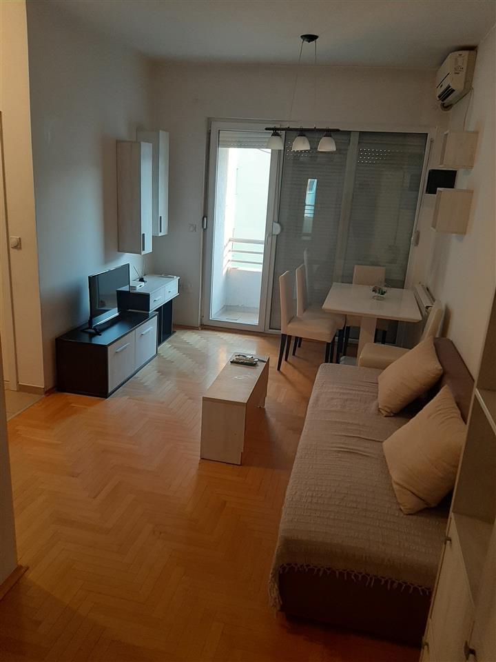 SE IZDAVA NOV NAMESTEN STAN 38M2 VO NOVO LISICE