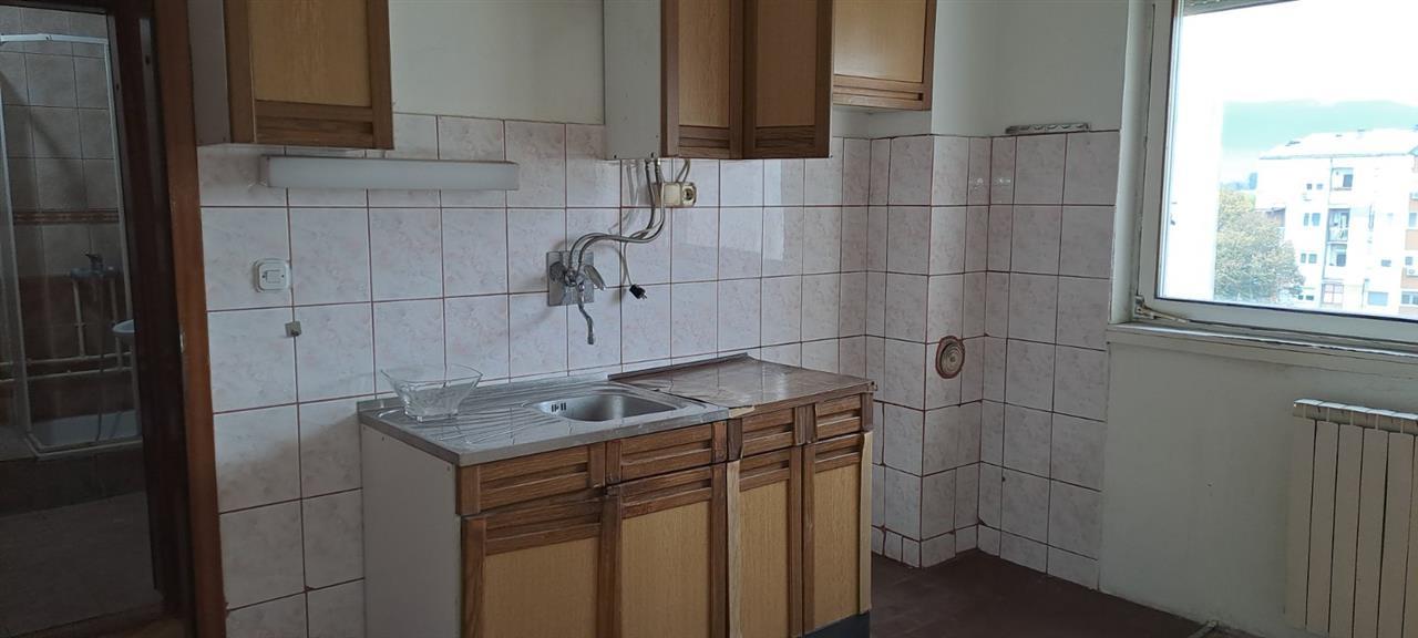 An empty apartment of 63m2 is for rent in Gj. Petrov do crkkata