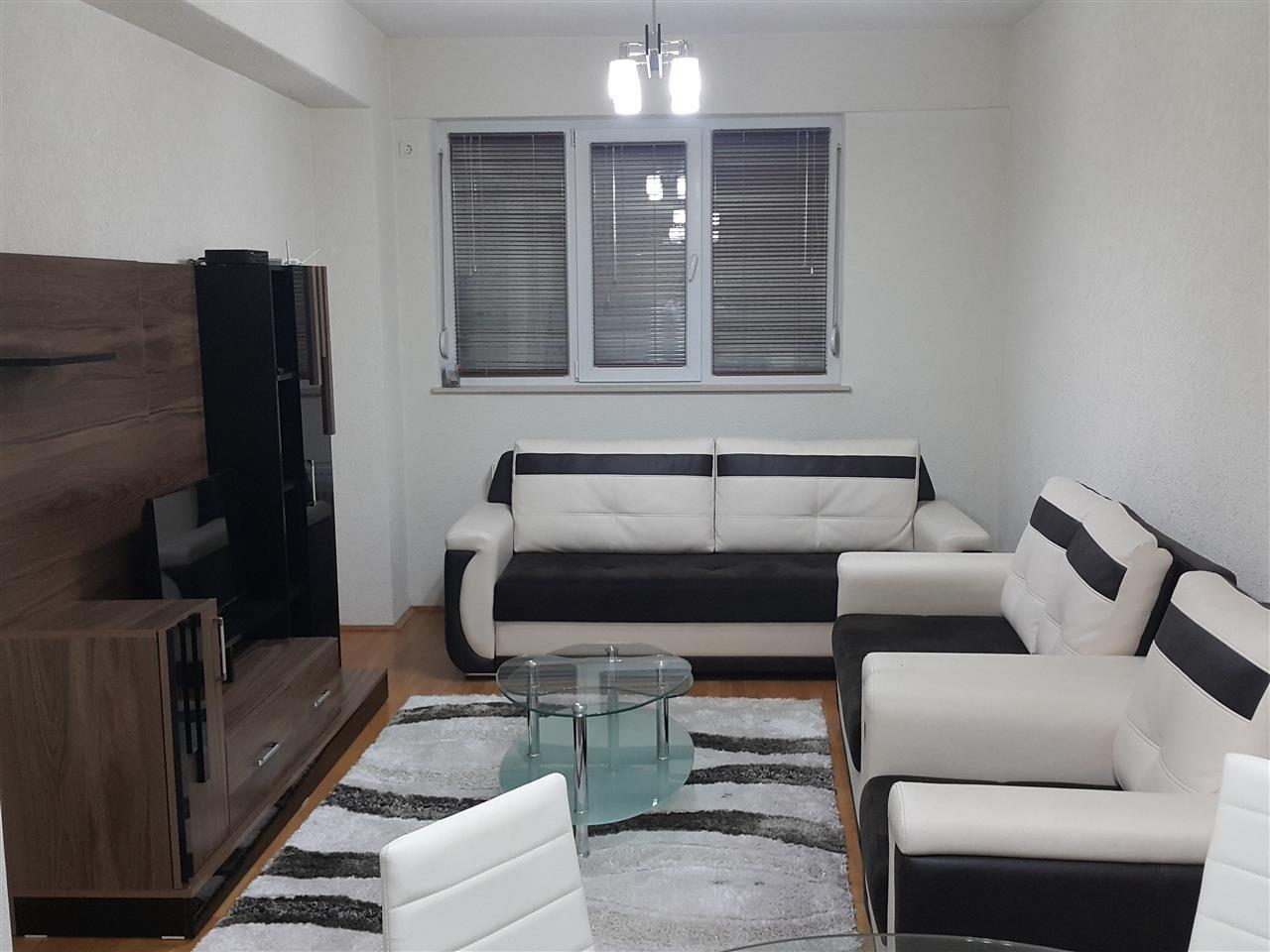 Three-room apartment-59m with a patio behind Mlechen