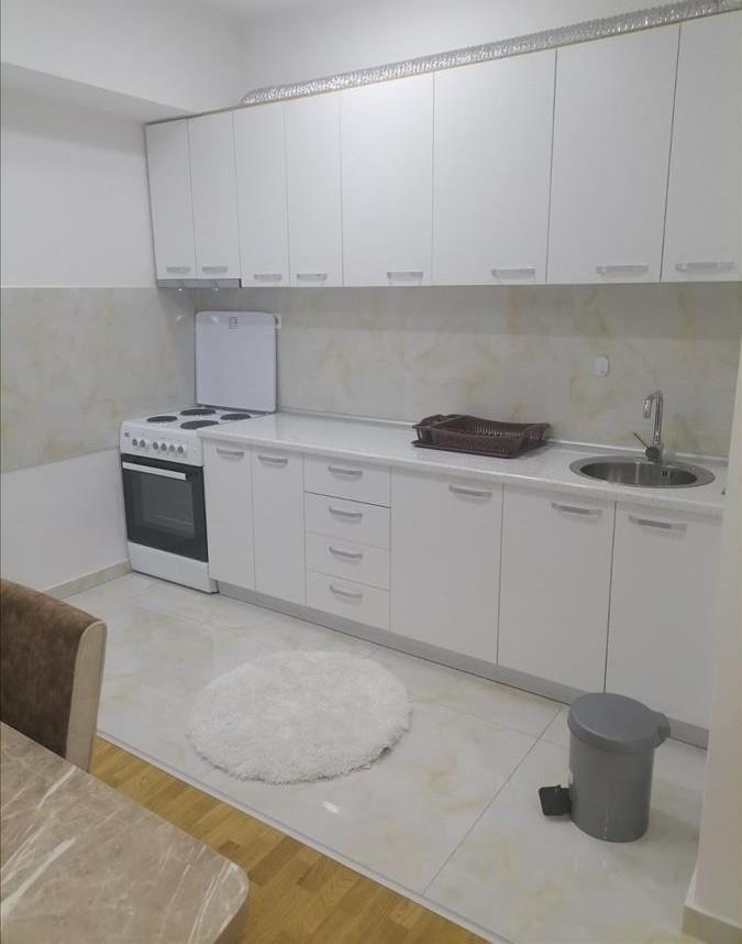 Iznajmuvame stan 75 m2 vo Taftalige 1 Impeksel