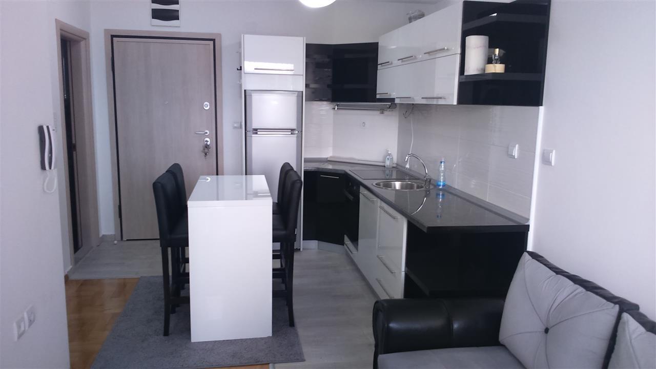Se izdava namesten stan od 35m2 vo Aerodrom