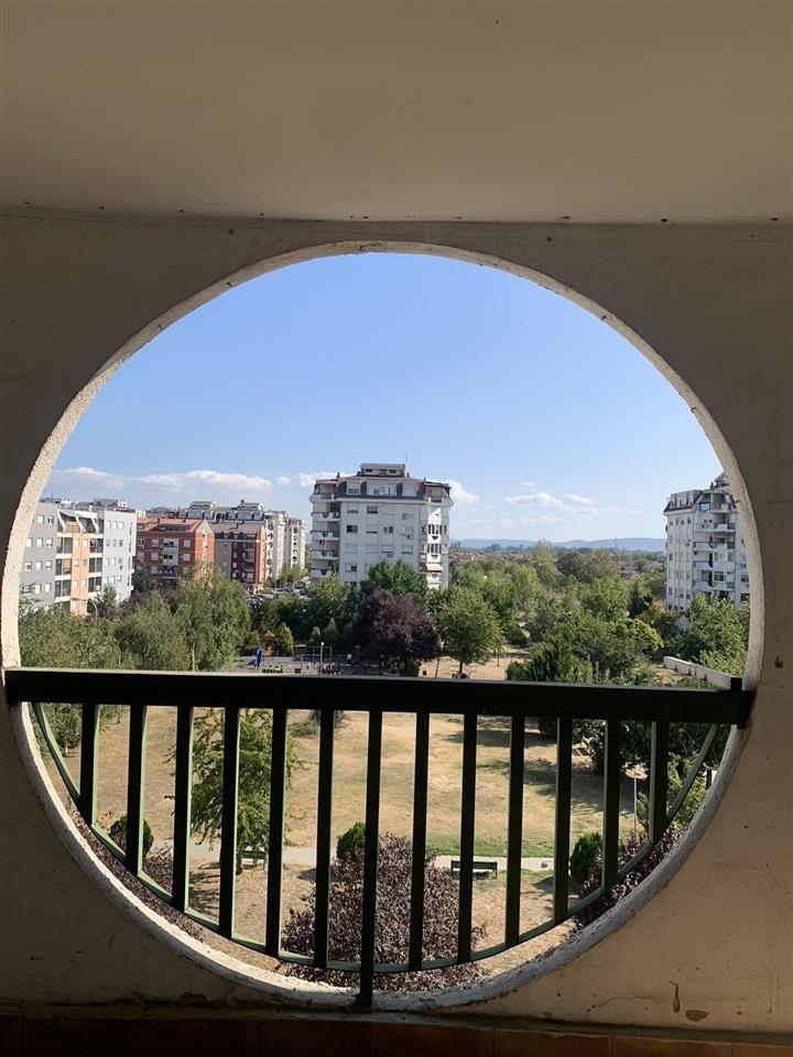 Stan od 74 m2 vo Reonski centar N.Lisice