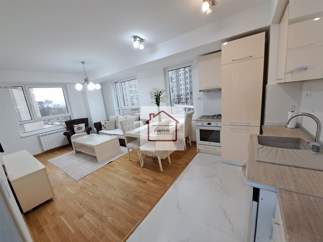 THREE-ROOM APARTMENT LOCATED AT THE AIRPORT. TOBACCO 2