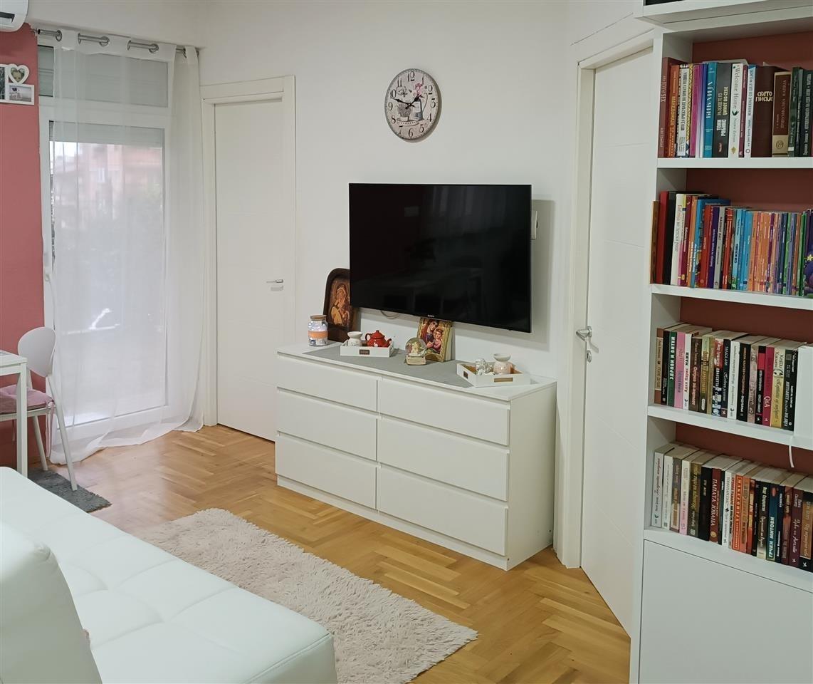 FLAT FOR RENT, FULLY FURNISHED