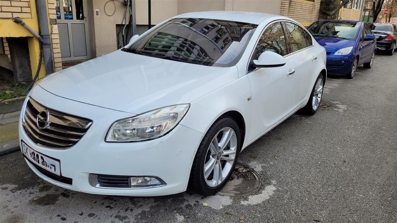 Opel Insignia 1.8 99.000 km