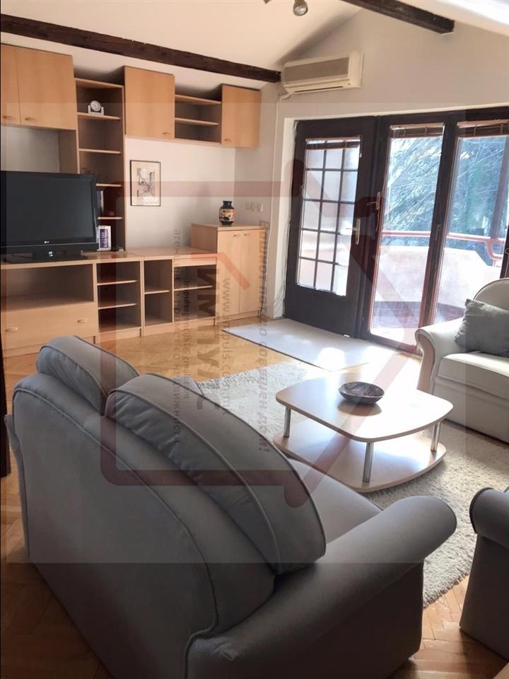 COMFORTABLE THREE-ROOM APARTMENT LOCATED IN THE CENTER, VODNO