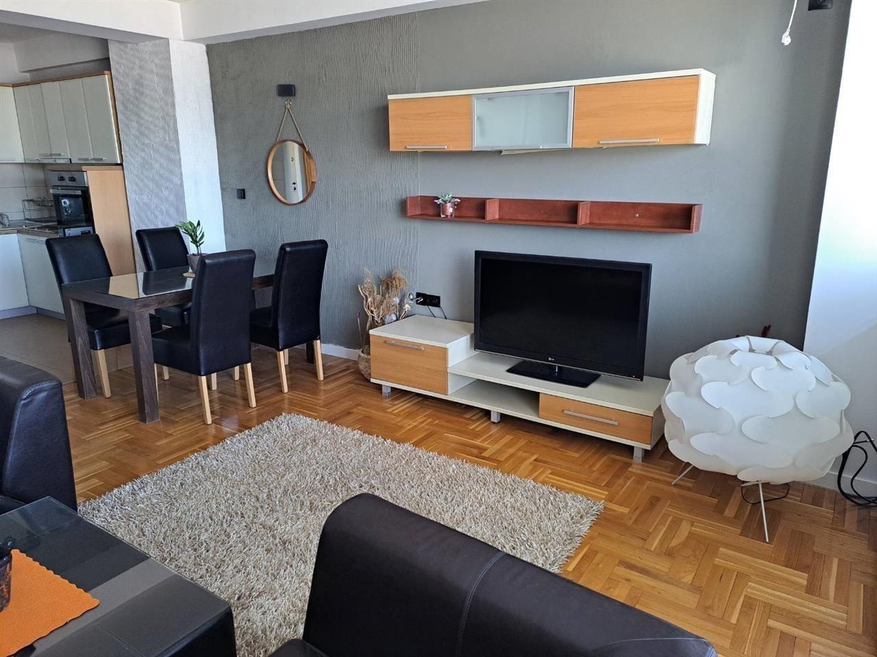 ✅️RENT ✅️ Newly named apartment 87m2 with parking Centar
