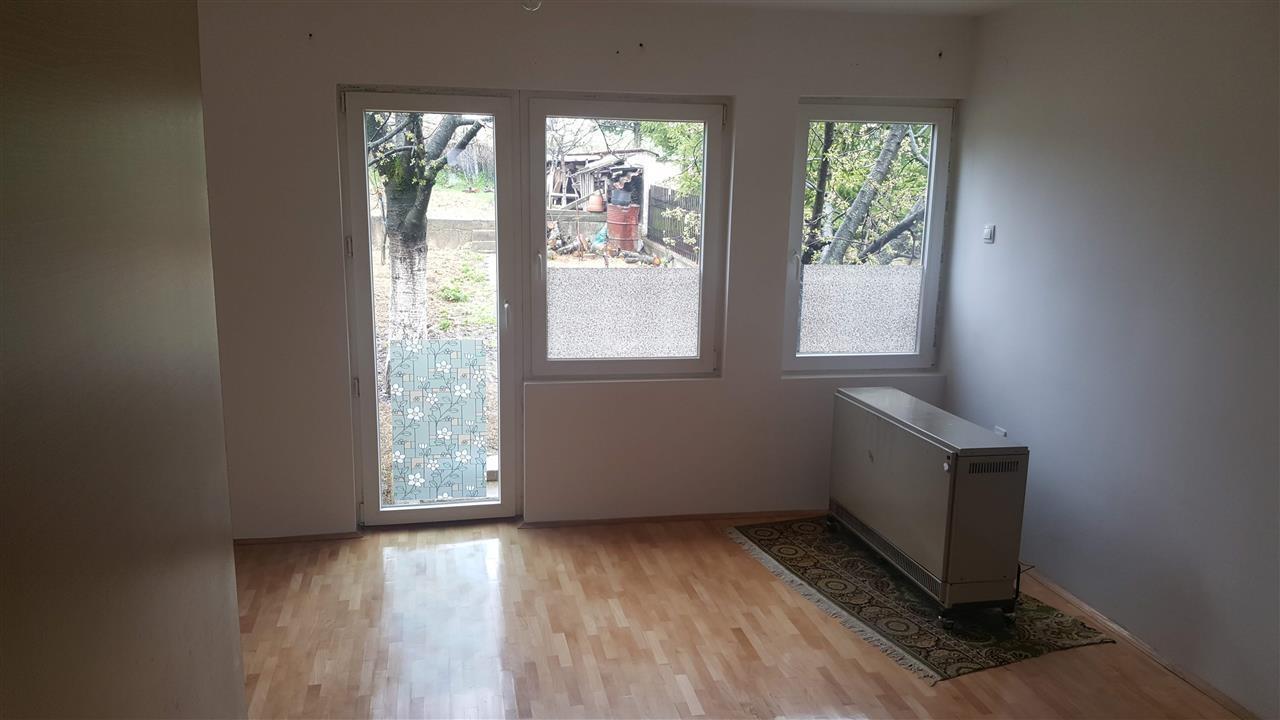 ONE-ROOM APARTMENT FOR RENT IN BUTEL