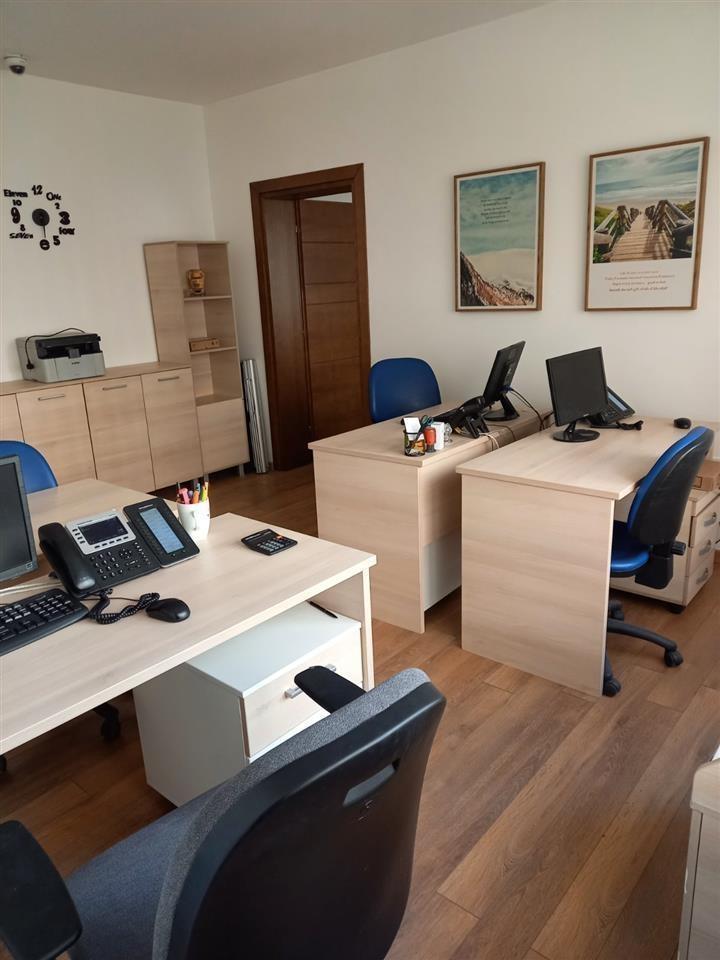 ✅️ RENT ✅️ Apartment and office 110m2 - Centar Rekord