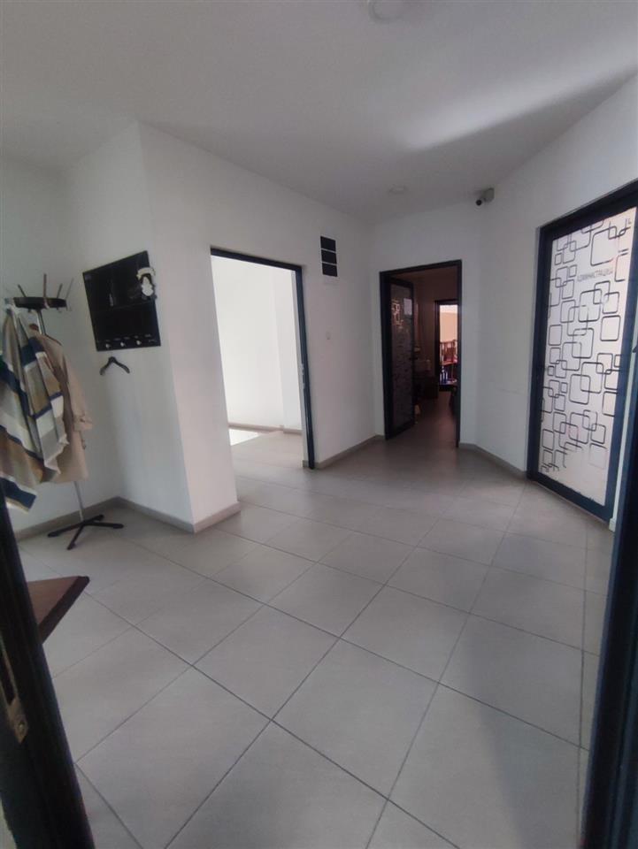 BUSINESS SPACE FOR RENT IN A GREAT LOCATION