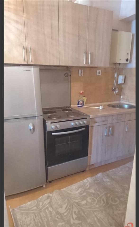 Garsonjera kaj cveten pazar Kapistec