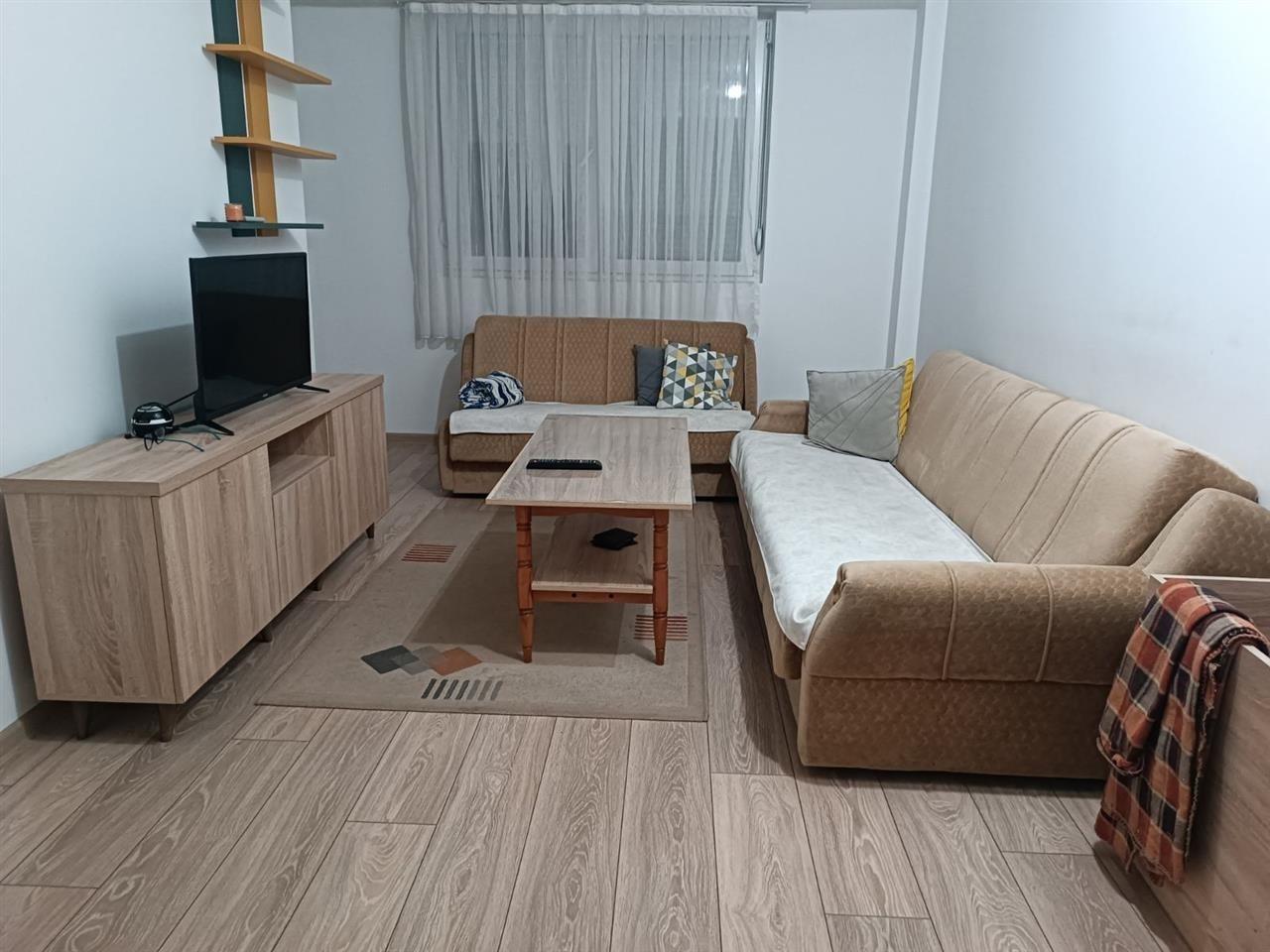 Se izdava stan vo Garden In 42 m2