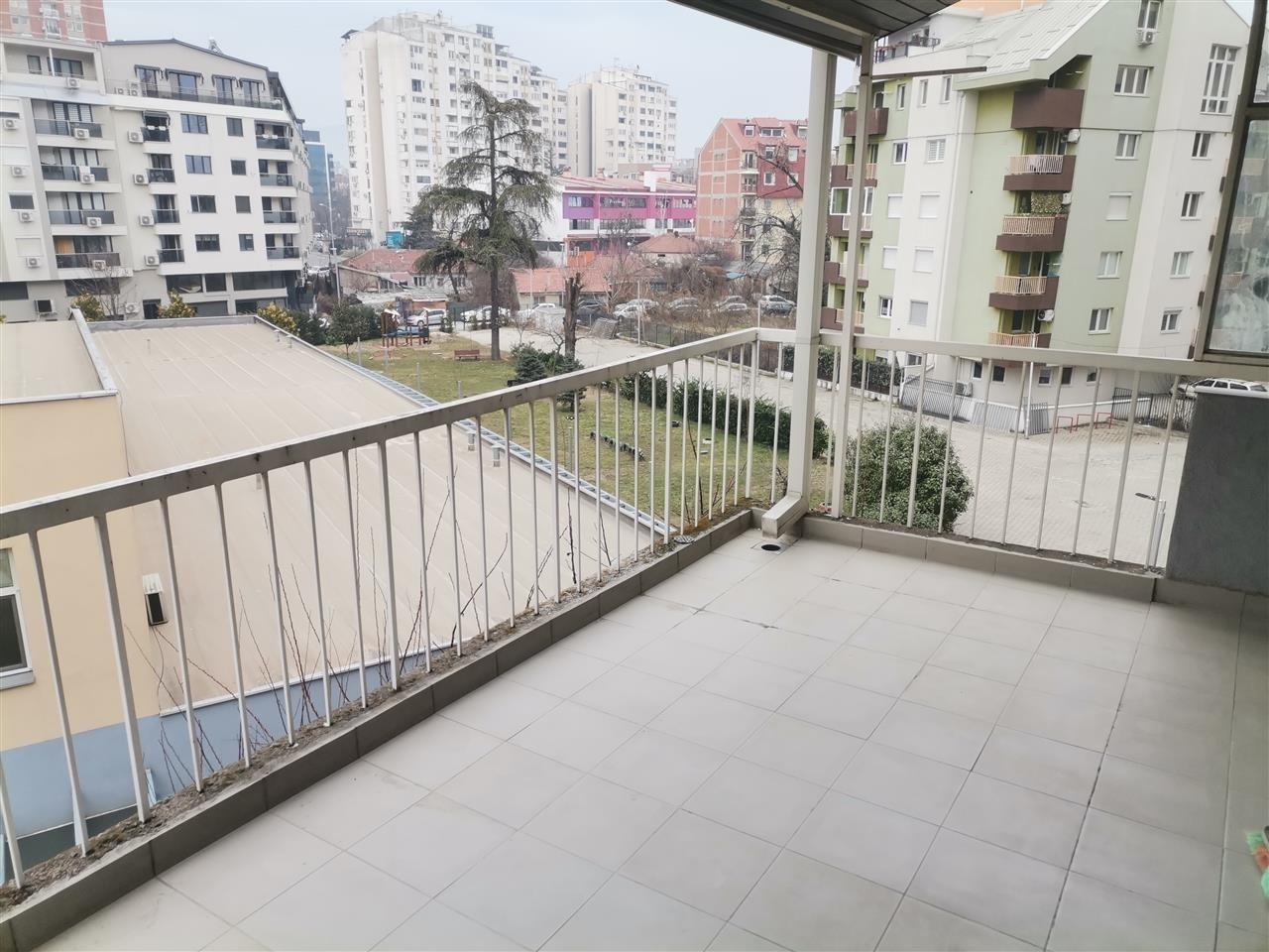 SE IZDAVA stan vo blizina na Zebra-Kapistec