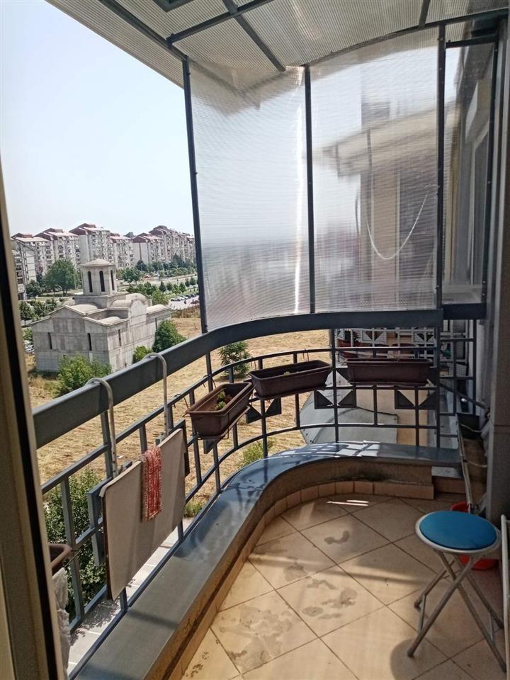 Se izdava moderno opremen stan na odlicna lokacija!