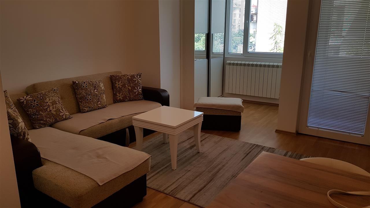 SE IZNJAMUVA GARSONIERA VO KARPOSH 3, LEPTOKARIJA