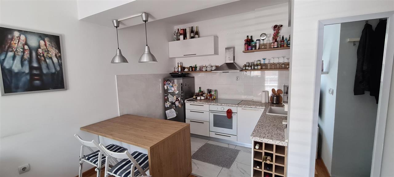 Apartment for rent in Aerodrom near Military Pool.