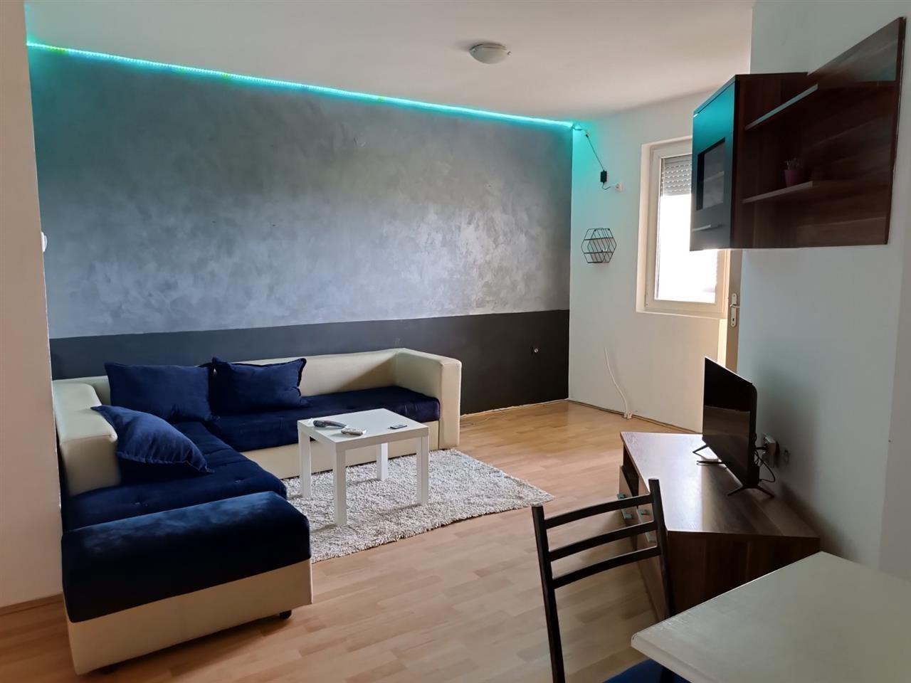 Se izdava stan od 47m2 vo Rasadnik