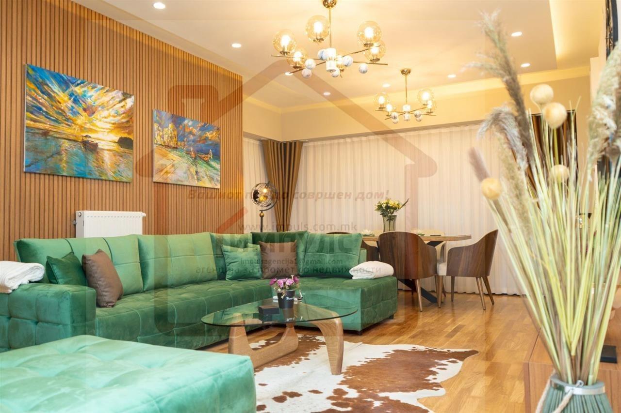 EXCLUSIVE APARTMENT AT EXCLUSIVE ADDRESS IN THE CENTER