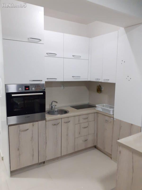 I am selling an apartment in Hipodrom 2
