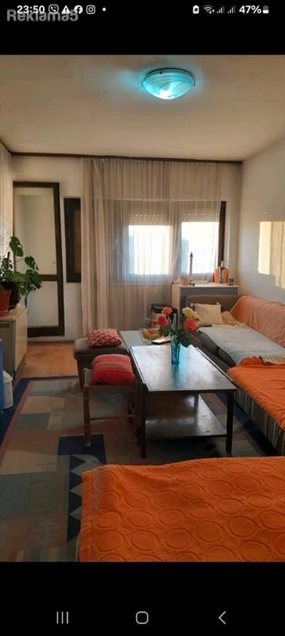 PRODAVAME ODLICEN STAN 74M2 2 SPALNI N.LISICE KAJ AVIONCETO