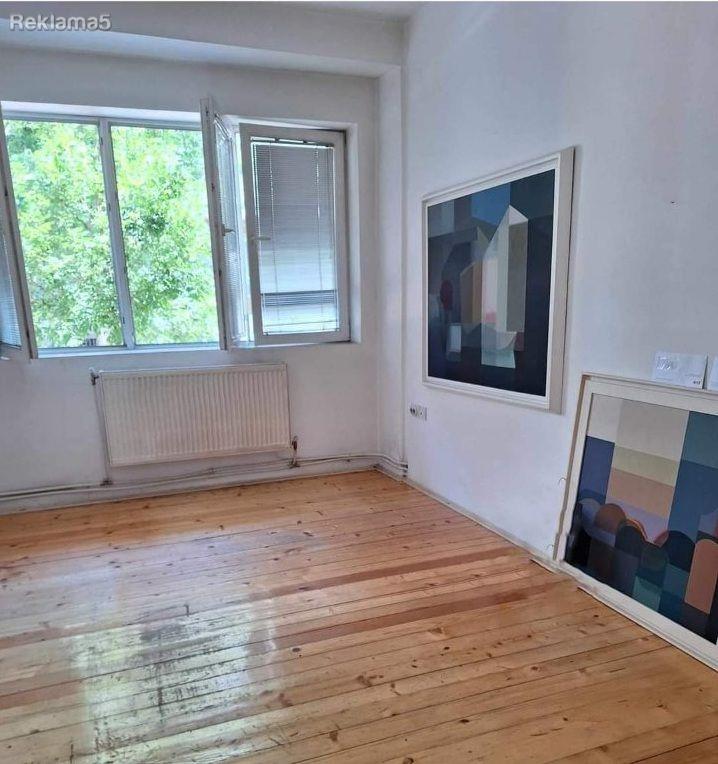 Excellent renovated apartment 53m2 for sale, Debar neighborhood