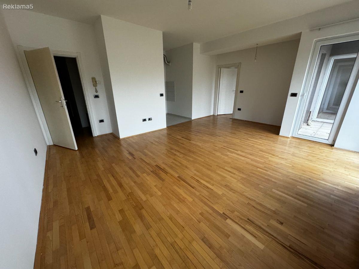New three-room apartment for sale