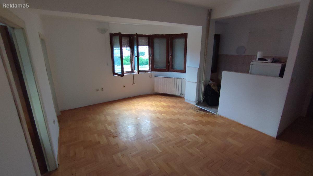 Stan od 66m2 so tri spalni sobi vo Aerodrom