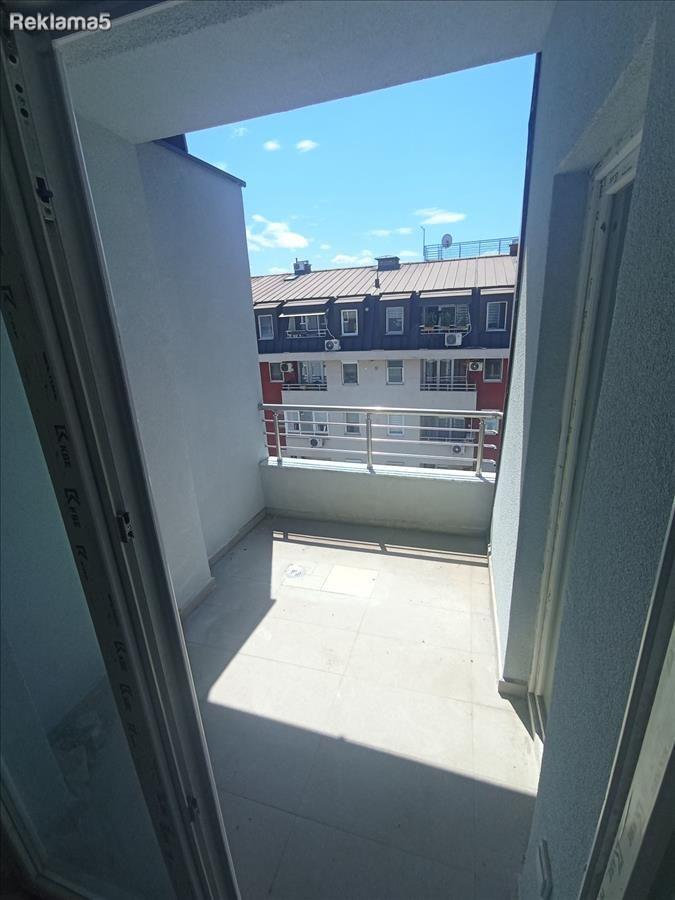 PRODAVAME NOV NEVSELEN STAN 48M2 K.VODA RASADNIK