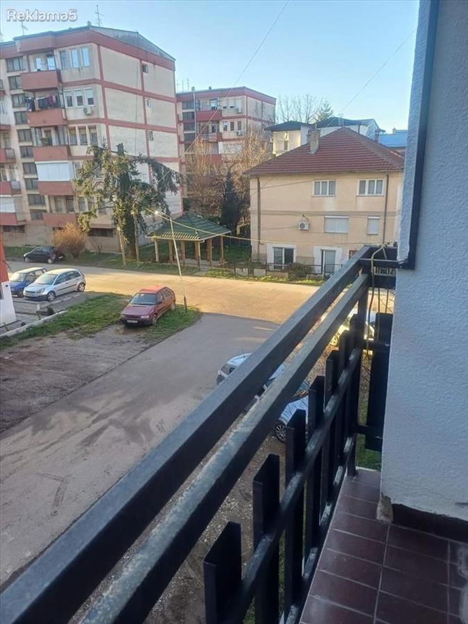 Stan na odlicna lokacija