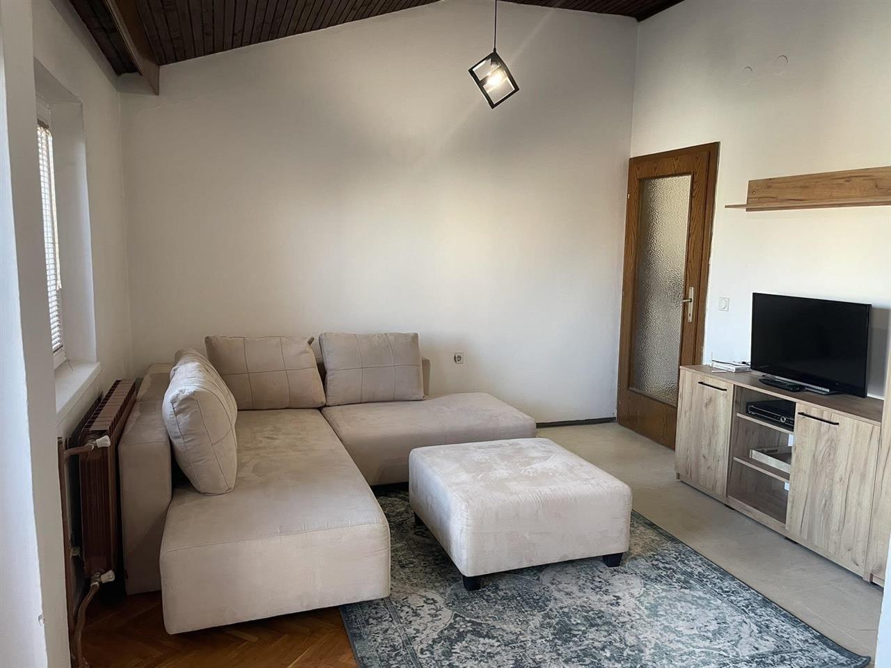 Se iznajmuva garsonjera od 41m2 vo Centar
