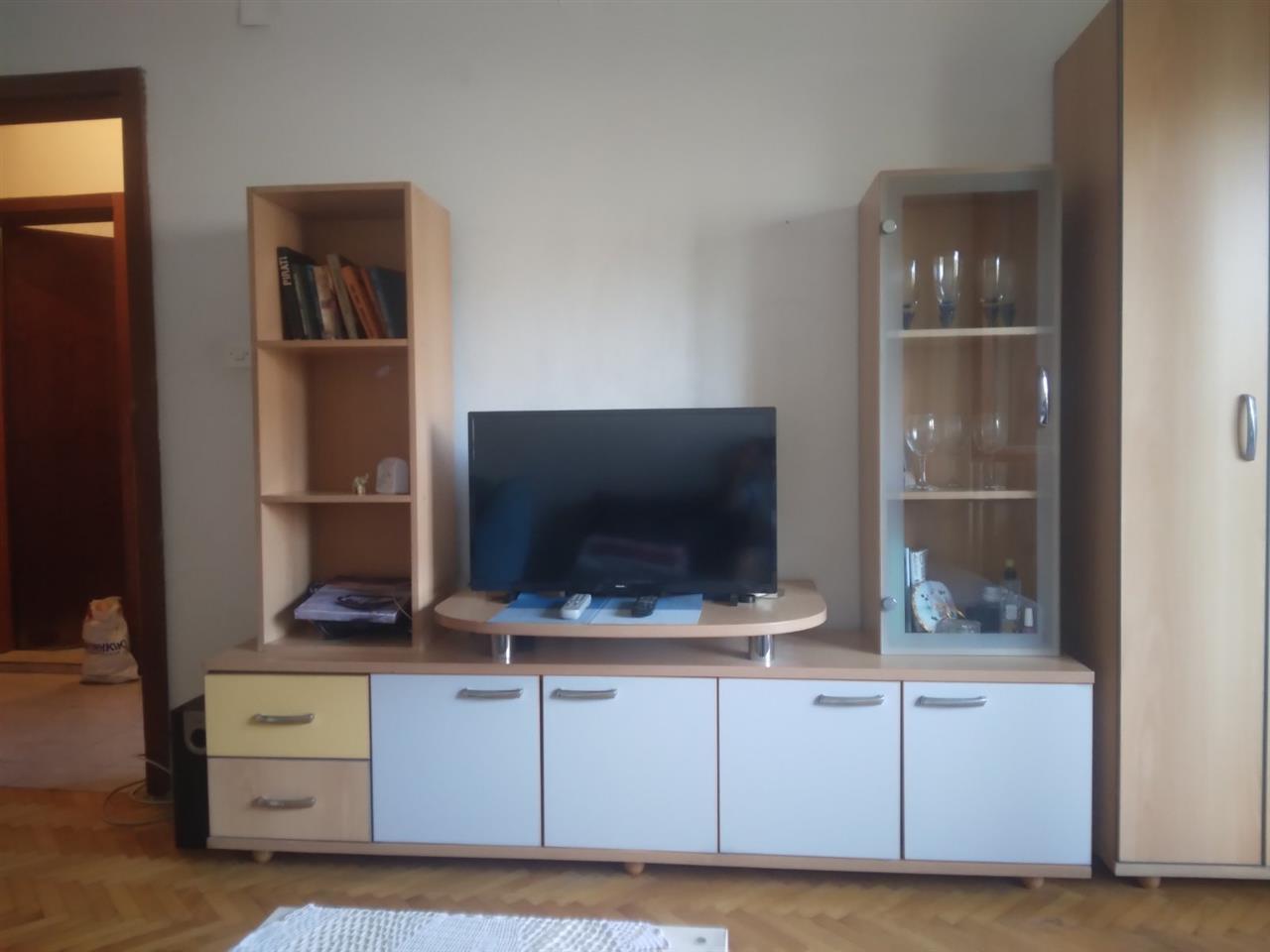 Se izdava namesten stan 38m2,Aerodrom